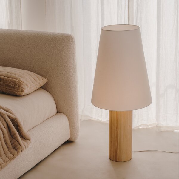 Kave Home Dřevěná stojací lampa Marga 110 cm