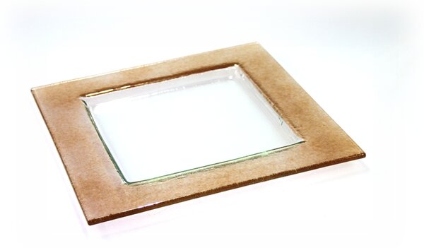 BDK-GLASS Čtvercový skleněný talíř BORDER 25x25cm - béžový
