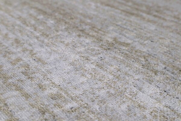 Devos Caby (DC Carpets), TRHÁK: Kusový koberec Isphahan 84585 Cream/Sand, 67x110, béžová, ložnice