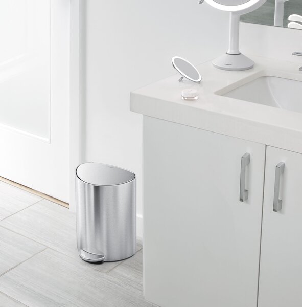 Pedálový odpadkový koš Simplehuman 6 L, půlkulatý, kartáčovaná nerez ocel, tiché zavírání