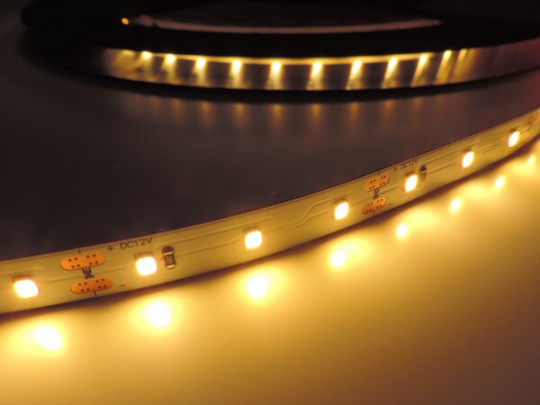 Potravinářský pásek: PEČIVO, 2600K, 12W/m, PROFI, 12V, IP20, 60LED/m, SMD2835, záruka 5 let