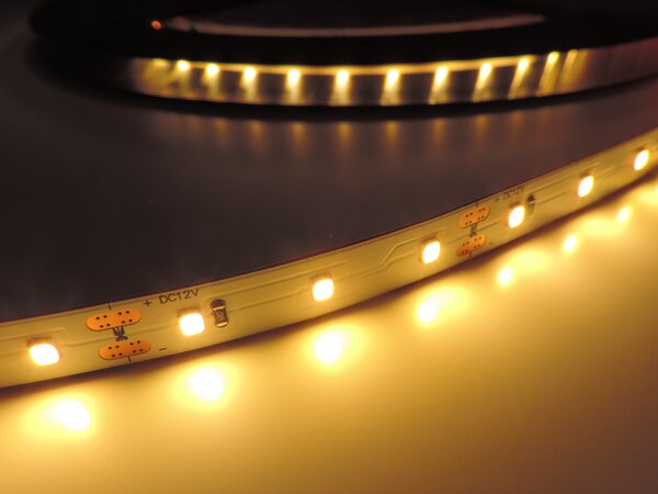 Potravinářský pásek: PEČIVO, 2600K, 12W/m, PROFI, 12V, IP20, 60LED/m, SMD2835, záruka 5 let