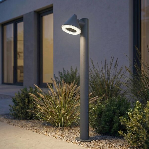 Lindby LED osvětlení cesty Soran, černé, 100 cm, kov, IP44, Černá, kov, Moderní