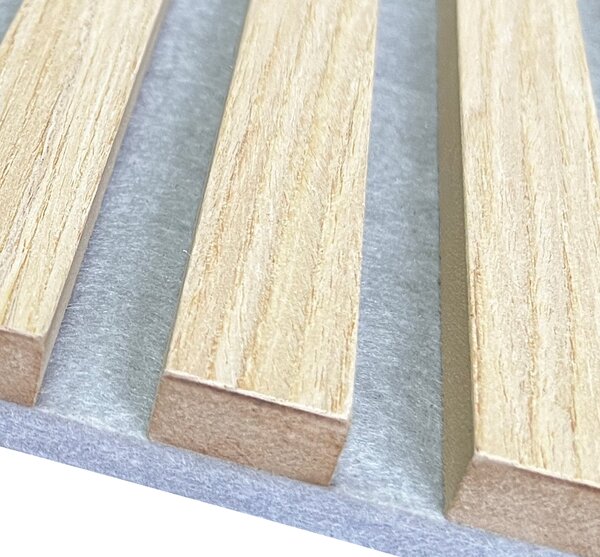 Akustický panel s dřevěnou dýhou - dekor dub světlý | Šedý podklad | 260 x 60,5 cm | AK006_LONG | .cz