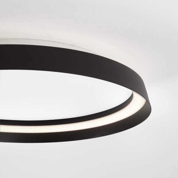 Černé kovové stropní LED světlo Nova Luce Ormi 45 cm