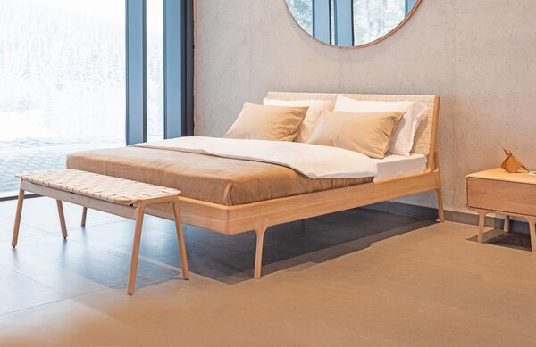 -25 % Dny MOMENTI– Gazzda Bílá dubová lavice Klupa 120 cm s výpletem