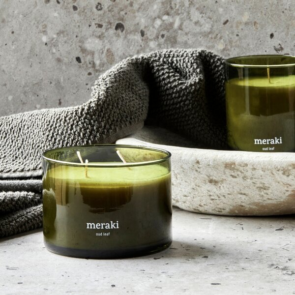 Sójová vonná svíčka Meraki Oud Leaf 340 g