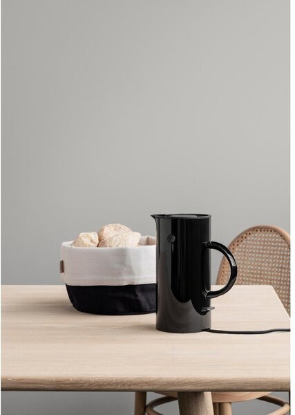 Černá plastová rychlovarná konvice 500 ml EM77 – Stelton