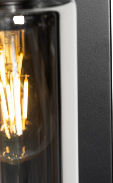 Moderní nástěnná lampa černá s kouřovým sklem - Stavelot