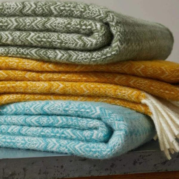 Vlněná deka Fair Isle Sage 200 x 150 cm Tweedmill