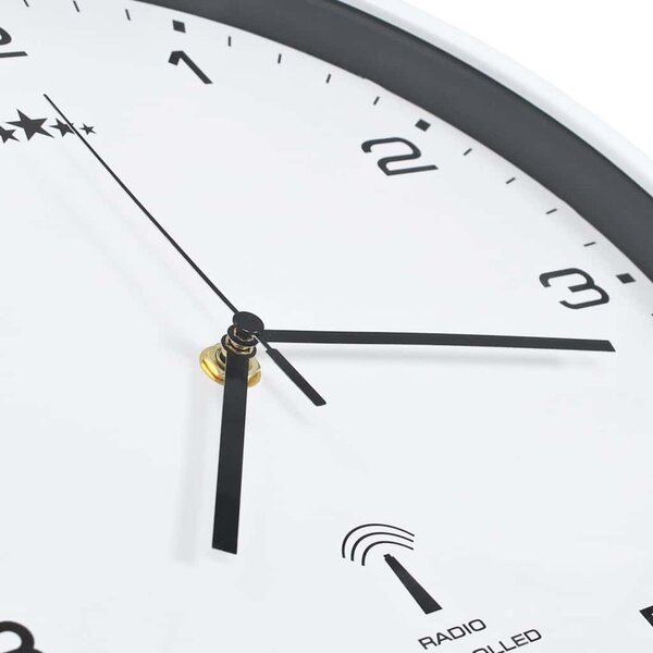 VidaXL Rádiem řízené nástěnné hodiny se strojkem Quartz 31 cm [50616] Barva: Bílá a černá