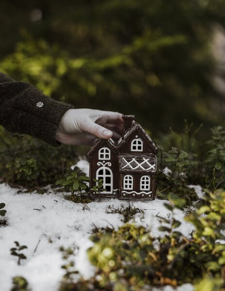 Keramický svícen Domek - Perníková chaloupka hnědý lesklý 14 cm