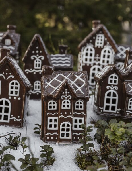 Keramický svícen Domek - Perníková chaloupka hnědý lesklý 14 cm
