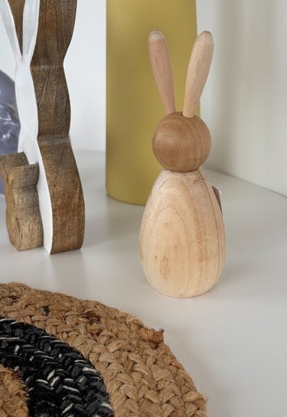 Dřevěný zajíček BUNNY DAISY 17,5 cm přírodní