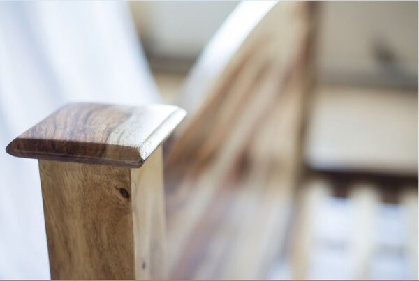 H Home Postel z mahagonového dřeva