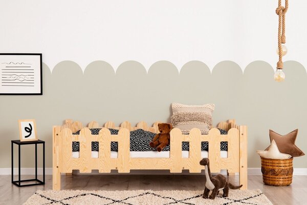 Domečková patrová dětská postel z masivního dřeva 90x200 cm v přírodní barvě Mila DMP Rozměr: 70x180 cm