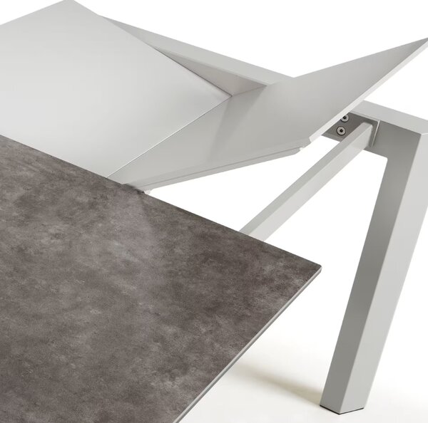 Šedý keramický rozkládací jídelní stůl Kave Home Axis II. 140/200 x 90 cm
