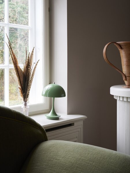 Přenosná lampa Panthella 160 V3 Opaque Moss Green