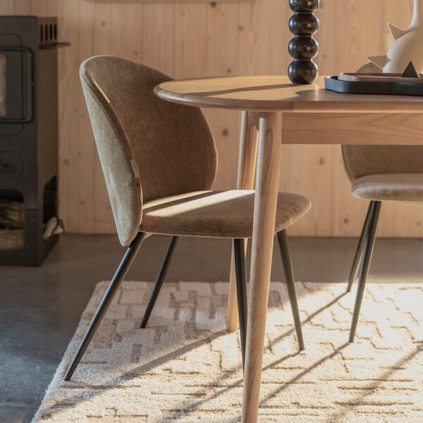 Hnědá čalouněná jídelní židle ZUIVER COZY