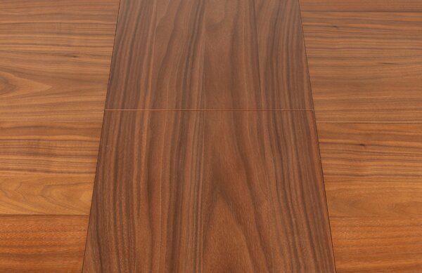 Ořechový rozkládací jídelní stůl ZUIVER TWIST 120-160 cm