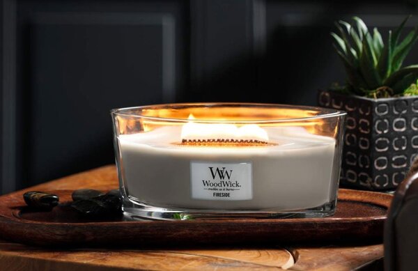 Vonná svíčka WoodWick loď, Fireside