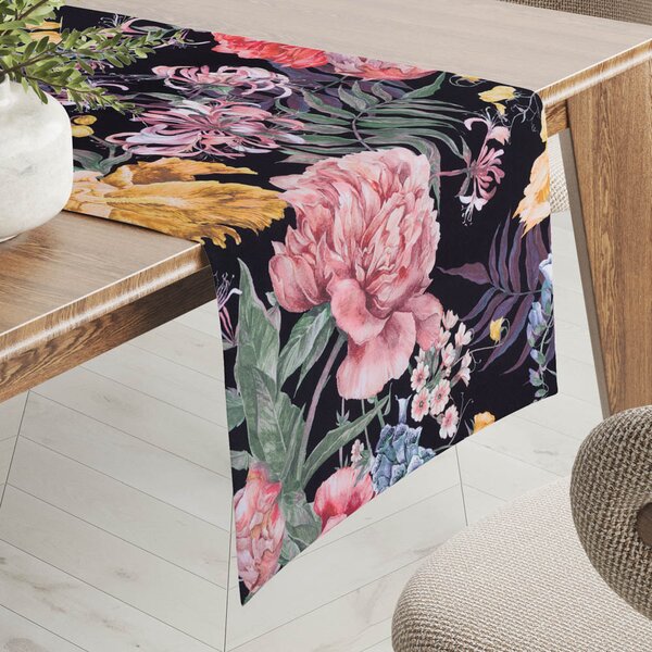 Biante Sametový běhoun na stůl Tamara TMR-019 Zahradní květy na černém 20x120 cm