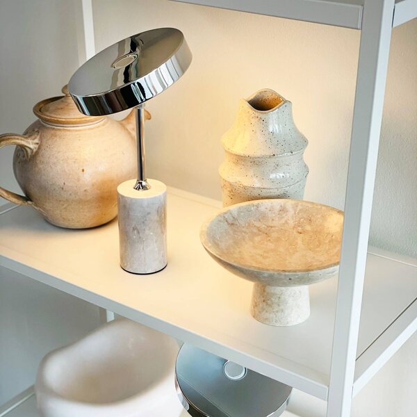 Dyberg Larsen LED stolní lampa na baterie Starlight, chrom/šedá, stmívatelný, Chrom / stříbro, Obývací pokoj / jídelna, kov, Design