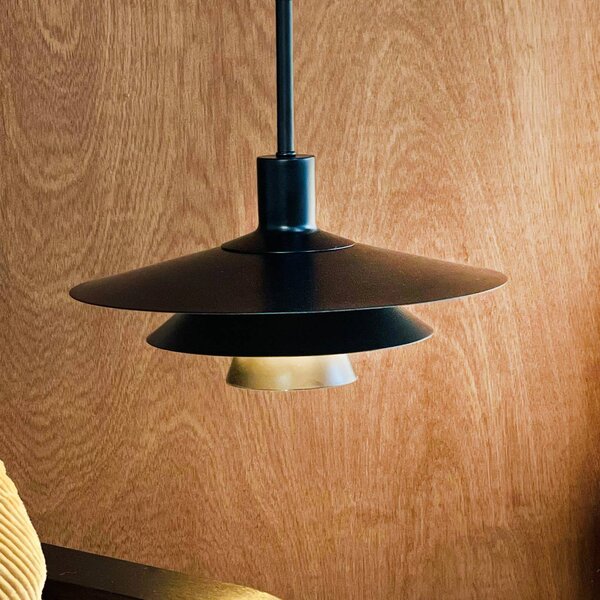 Dyberg Larsen Závěsné světlo Kay, Ø 30 cm, černé, kov, stmívatelný, Černá, Obývací pokoj / jídelna, kov, Design