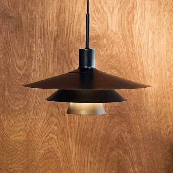 Dyberg Larsen Závěsné světlo Kay, Ø 40 cm, černé, kov, stmívatelný, Černá, Obývací pokoj / jídelna, kov, Design