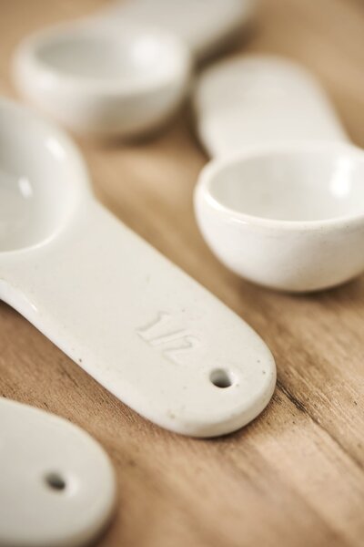 Porcelánové odměrky White – set 4 ks
