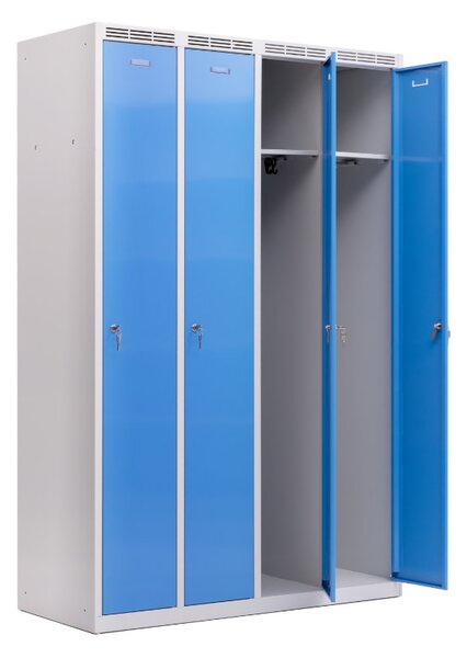 Kovová šatní skříň Trestles SS4M 1800x1173x500 mm, 4 oddíly, světle modré dveře Typ zámku: cylindrický, Podnož: nožky