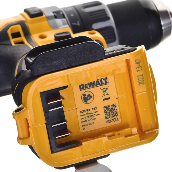 DeWALT DCD791P2 vrták černý, žlutý 1,7 kg