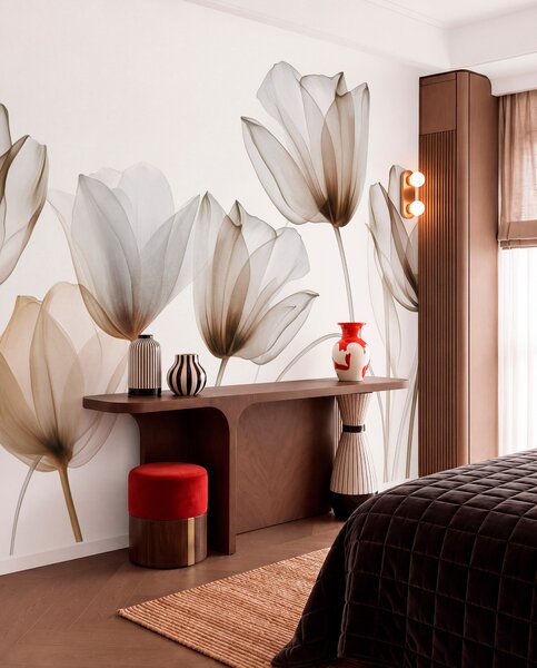 Fototapety Průsvitné hnědé a bílé tulipány s dlouhými stonky na světlém pozadí, jemné a strukturované, Fototapety moderní, w09538v1 : uwalls.cz