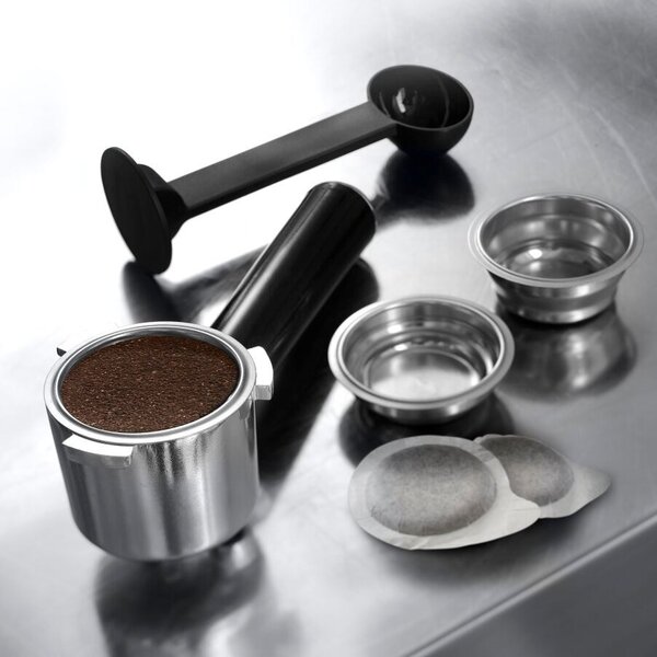 DeLonghi De’Longhi Dedica Style EC 685.M Poloautomatické Espresso kávovar 1,1 l