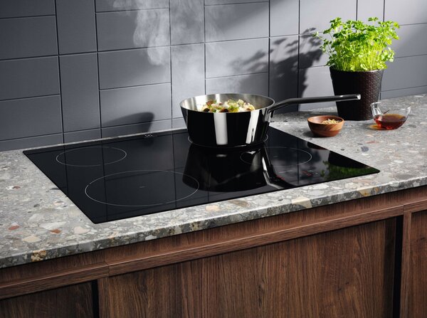 Electrolux Serie 300 949492519 LIB60420CK Černá Vestavěné 59 cm Indukční varná deska se zónami 4 zóna/zón