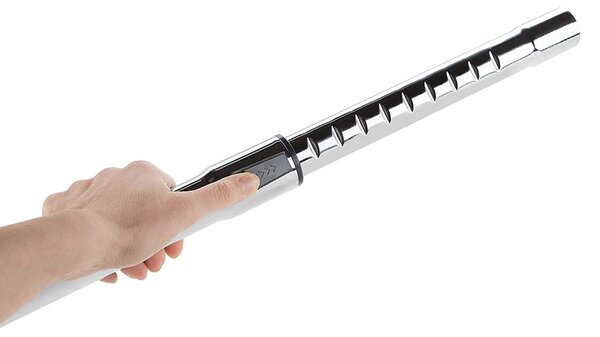 Šňůrový vysavač Black+Decker BXVML700E