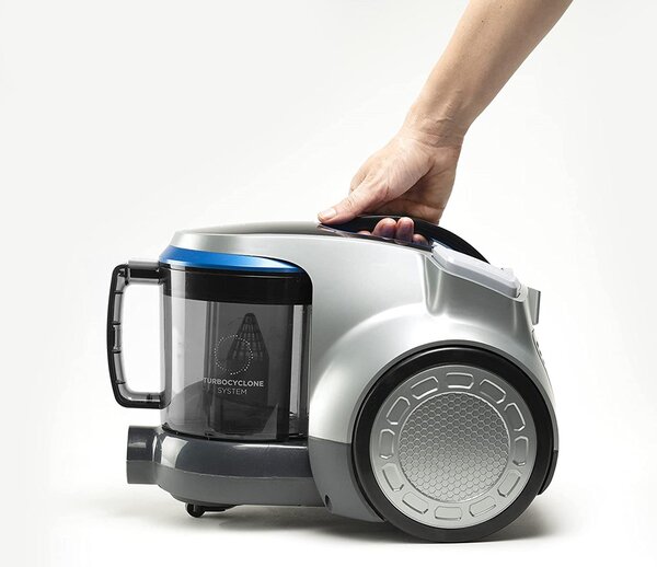 Šňůrový vysavač Black+Decker BXVML700E