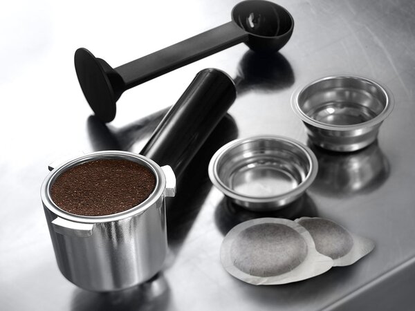 DeLonghi De’Longhi Dedica Style EC 685.R Poloautomatické Espresso kávovar 1,1 l