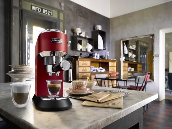 DeLonghi De’Longhi Dedica Style EC 685.R Poloautomatické Espresso kávovar 1,1 l