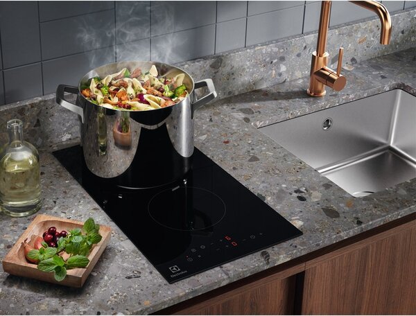 Electrolux LHR3233CK varná deska Černá Vestavěné Keramický 2 zóna/zón