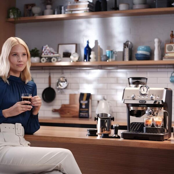 DeLonghi De’Longhi Dedica Arte EC9155.MB Poloautomatické Espresso kávovar 2,5 l