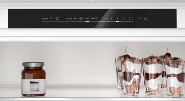 Bosch Serie 4 KBN96VFE0 lednice/mrazák Vestavěné 383 l E Bílá