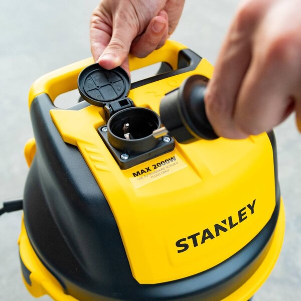 Vysavač STANLEY SXVC30XTDE Černá, Nerezová ocel, Žlutá 1600 W
