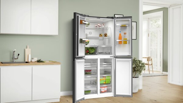 Bosch Serie 4 KMC85LBEA lednice s mrazničkou (vedle sebe) Stojací 547 l E Černá