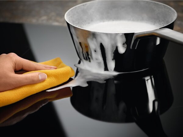 Indukční varná deska ELECTROLUX EIV644