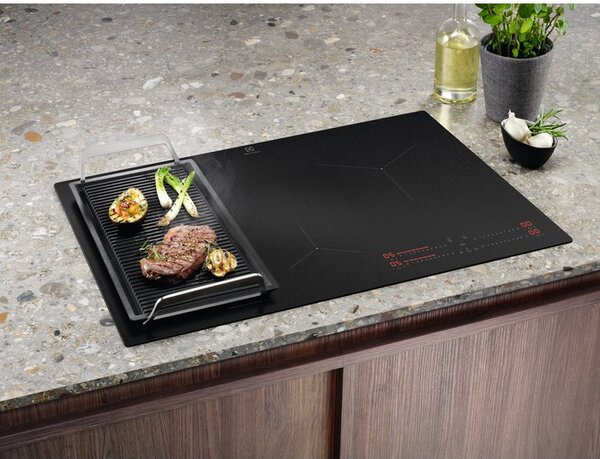 Electrolux Serie 700 EIS82453IZ Černá Vestavěné 80 cm Indukční varná deska se zónami 4 zóna/zón