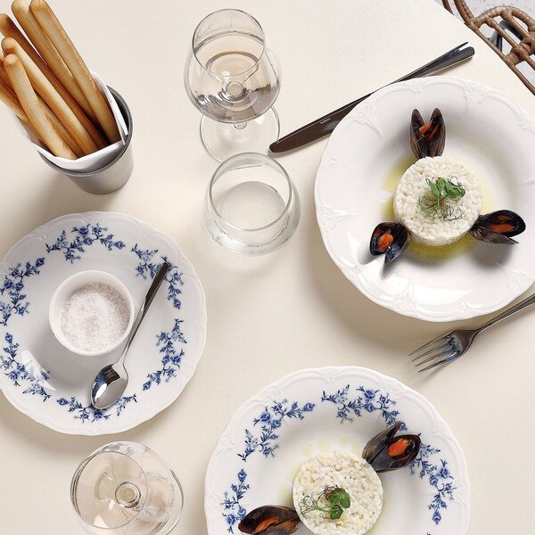 Bílý/modrý porcelánový talíř ø 21 cm Retro – BonBistro