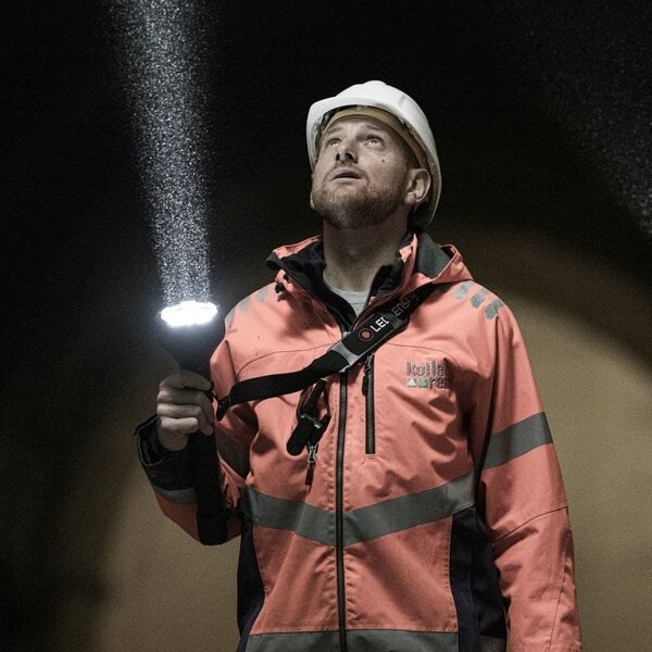 Ledlenser P21R Černá Ruční svítilna LED