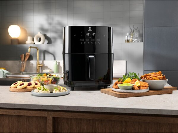 Electrolux EAF7SB Samostarný 6,9 l Samostatné 1700 W Horkovzdušná fritéza Černá