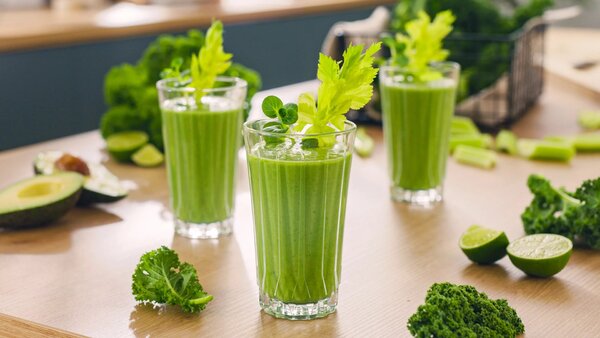 Bosch Serie 6 MMB6652B mixér 2 l Stojací mixér 1800 W Černá